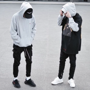 Cách phối đồ với áo hoodie